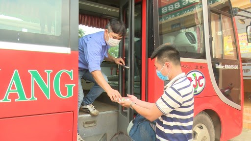 Hà Nội: Không thực hiện nghiêm các biện pháp phòng chống dịch sẽ bị thông báo đến nơi làm việc, sinh sống