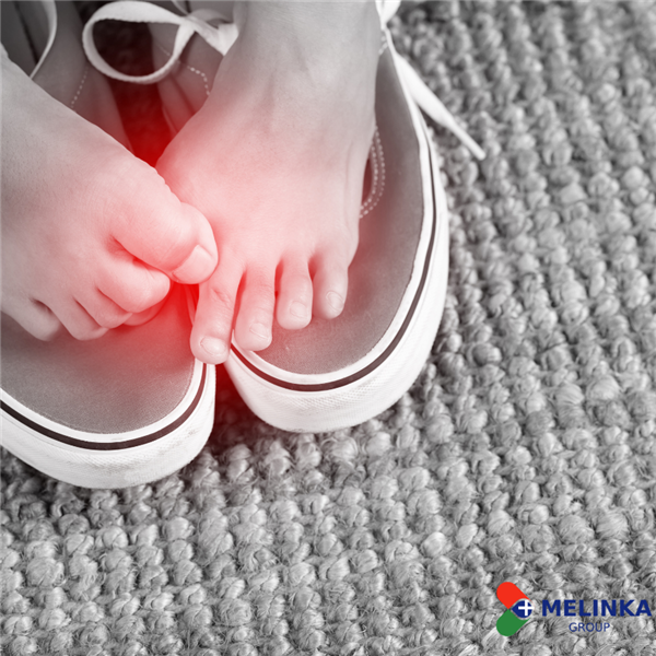 NỖI KHỔ CỦA NGƯỜI BỊ BỆNH HÔI CHÂN 